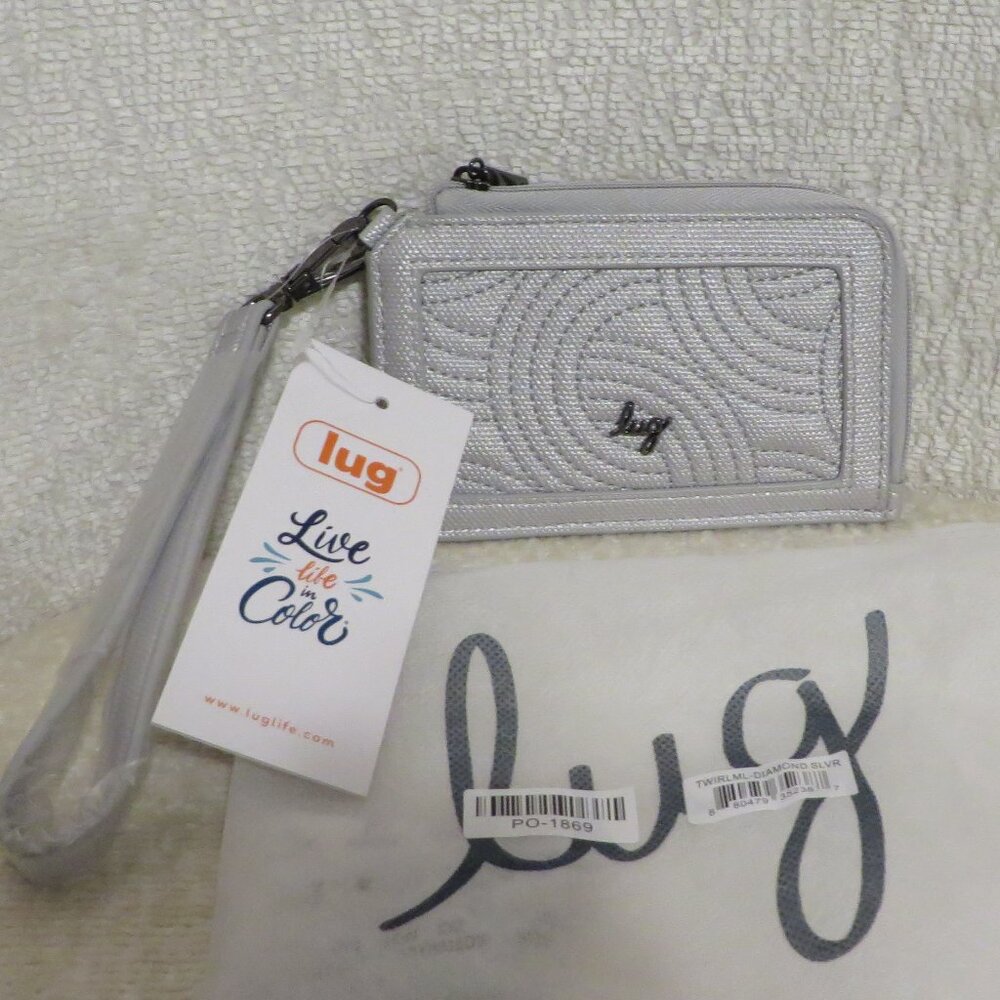 Lug Twirl Matte Luxe VL RFID Wristlet Wallet BNWT
